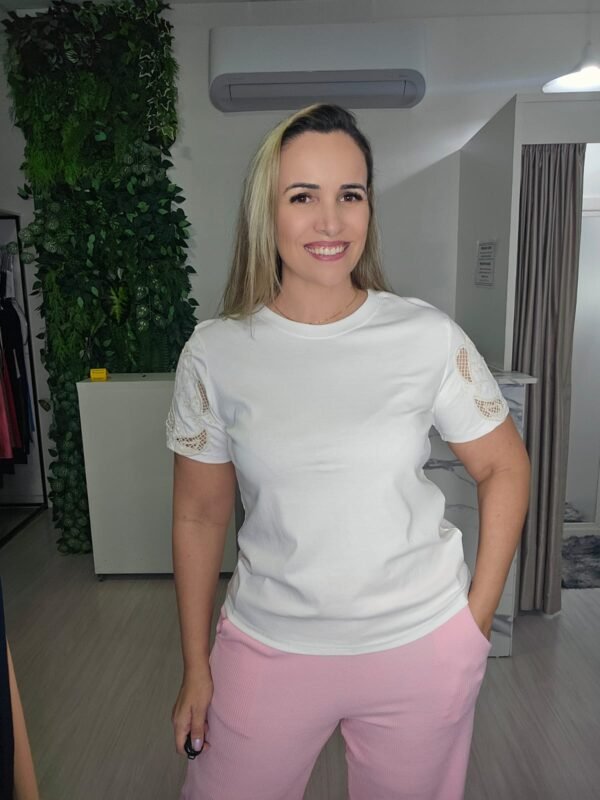 BLUSA RENDA