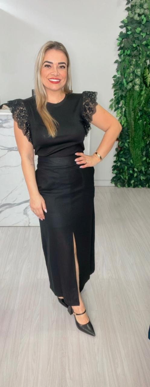 Saia Midi em Viscolinho com Fenda – Elegância Atemporal - Imagem 3