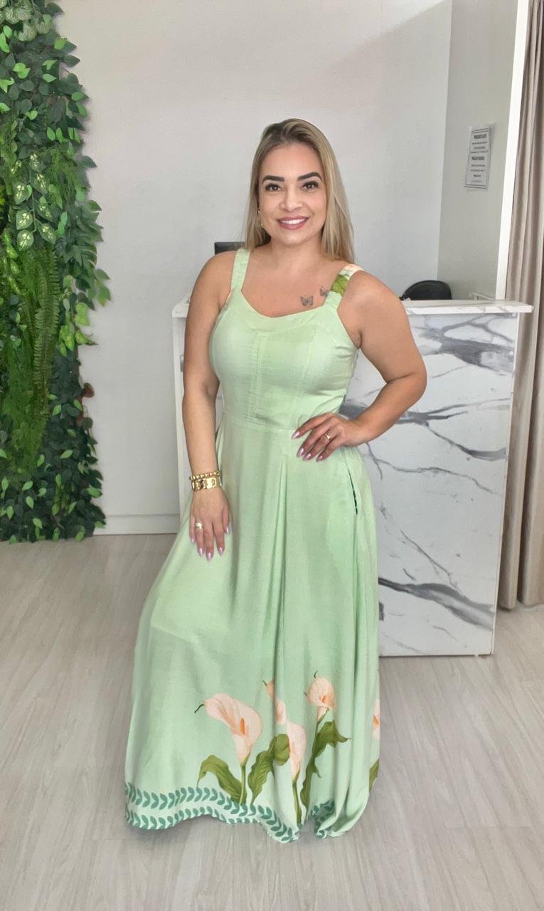 Vestido Longo Verde com Estampa Floral – Delicado e Atemporal - Imagem 4